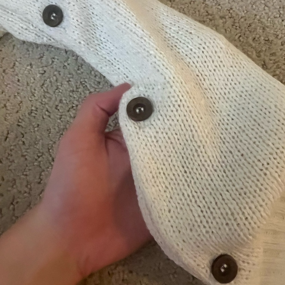 cream sweater - Picture 2 of 3